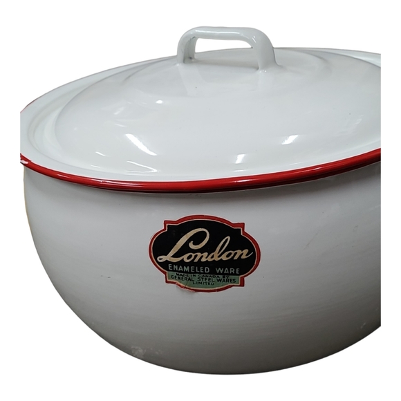 Vintage 60's Enamel Pot Made in Canda Unused - Picture 3 of 11